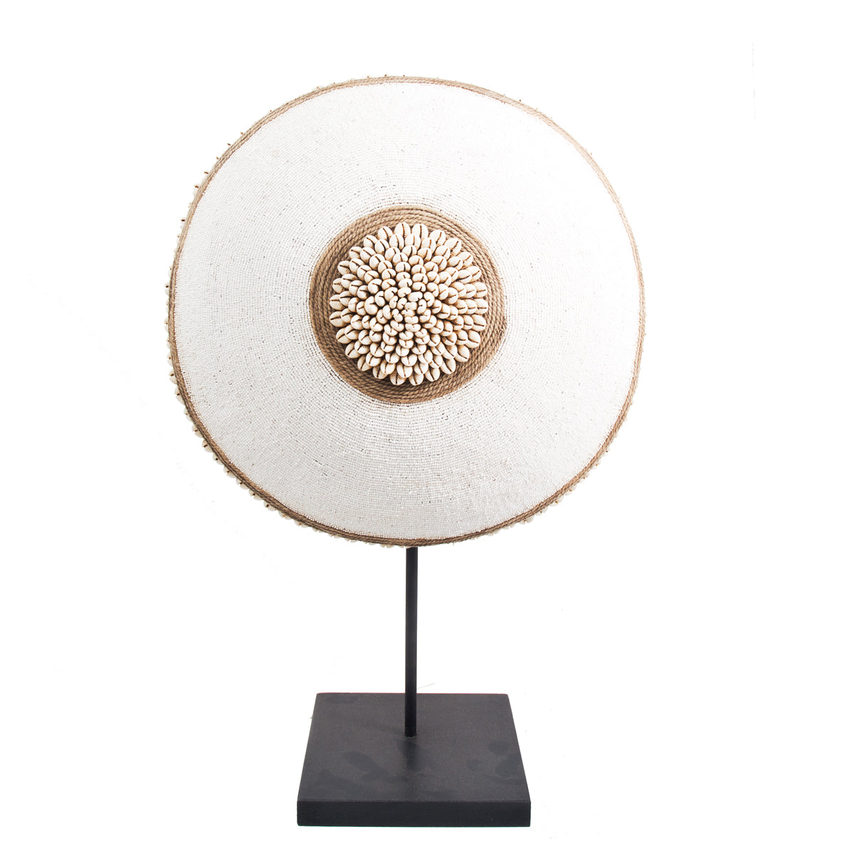 Cameroon Beaded Shield Round M 16A