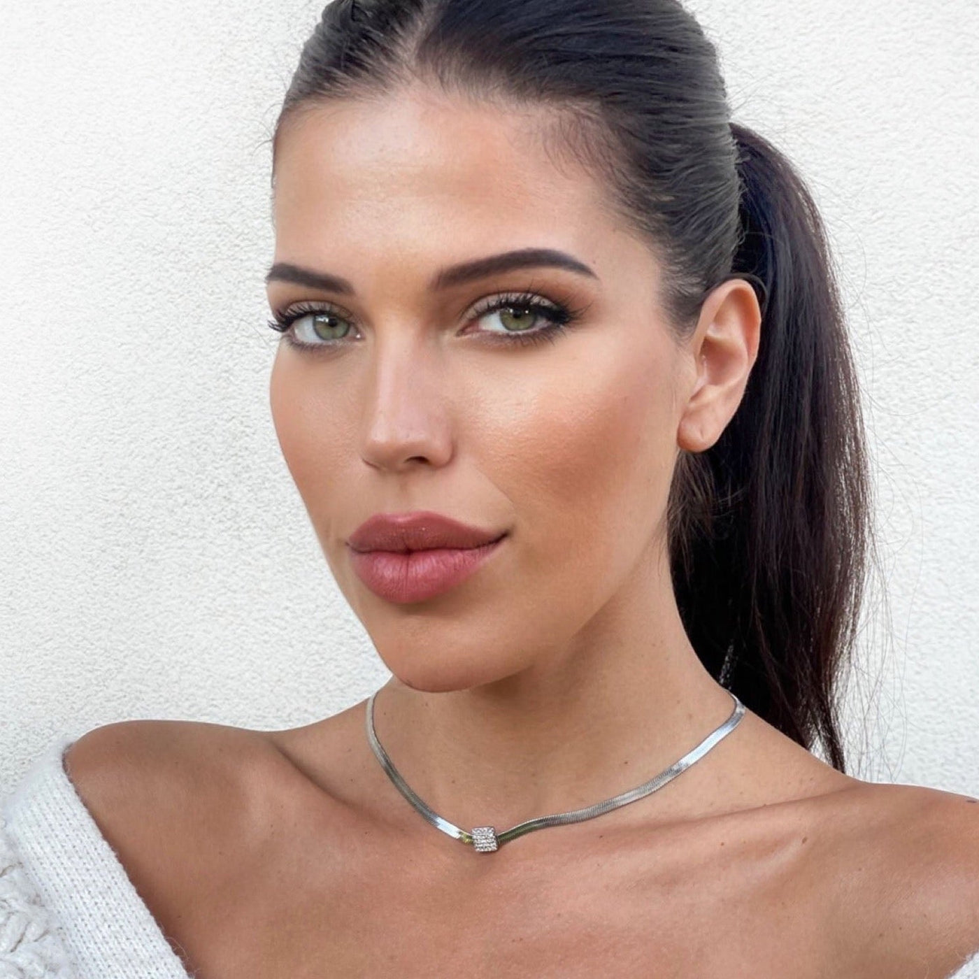 Daphne Luxe Silver Jewel Necklace