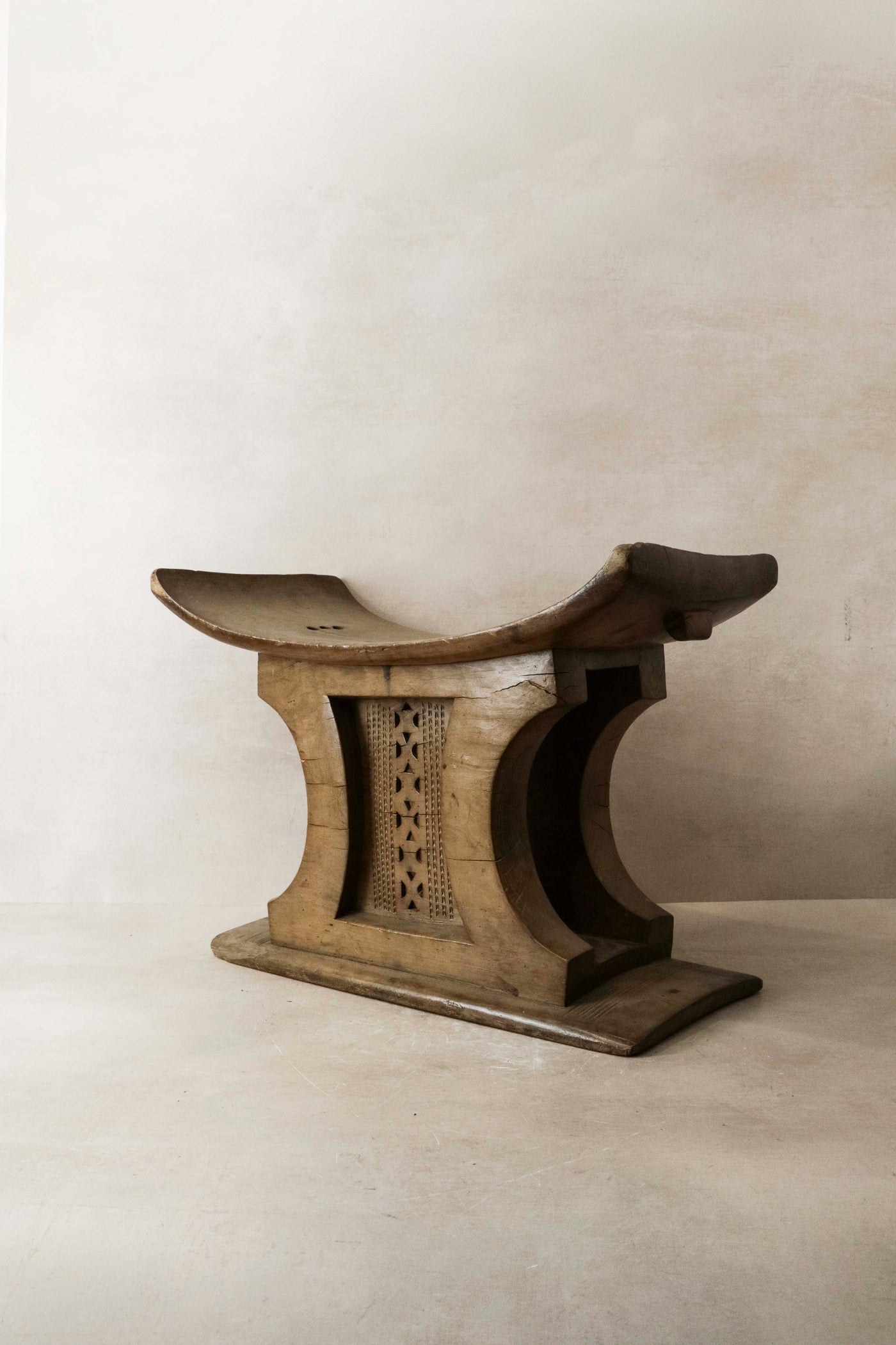 Ashanti Stool - 142.1