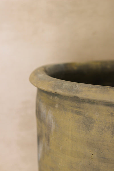 Big Old Grey Asian Pot - L012