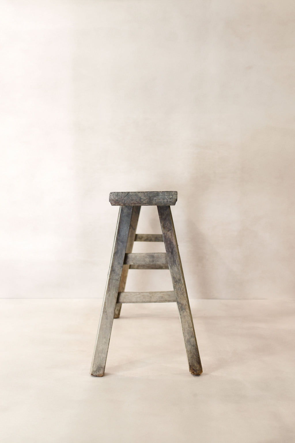 Antique Rustic Elm Skinny Bench 07