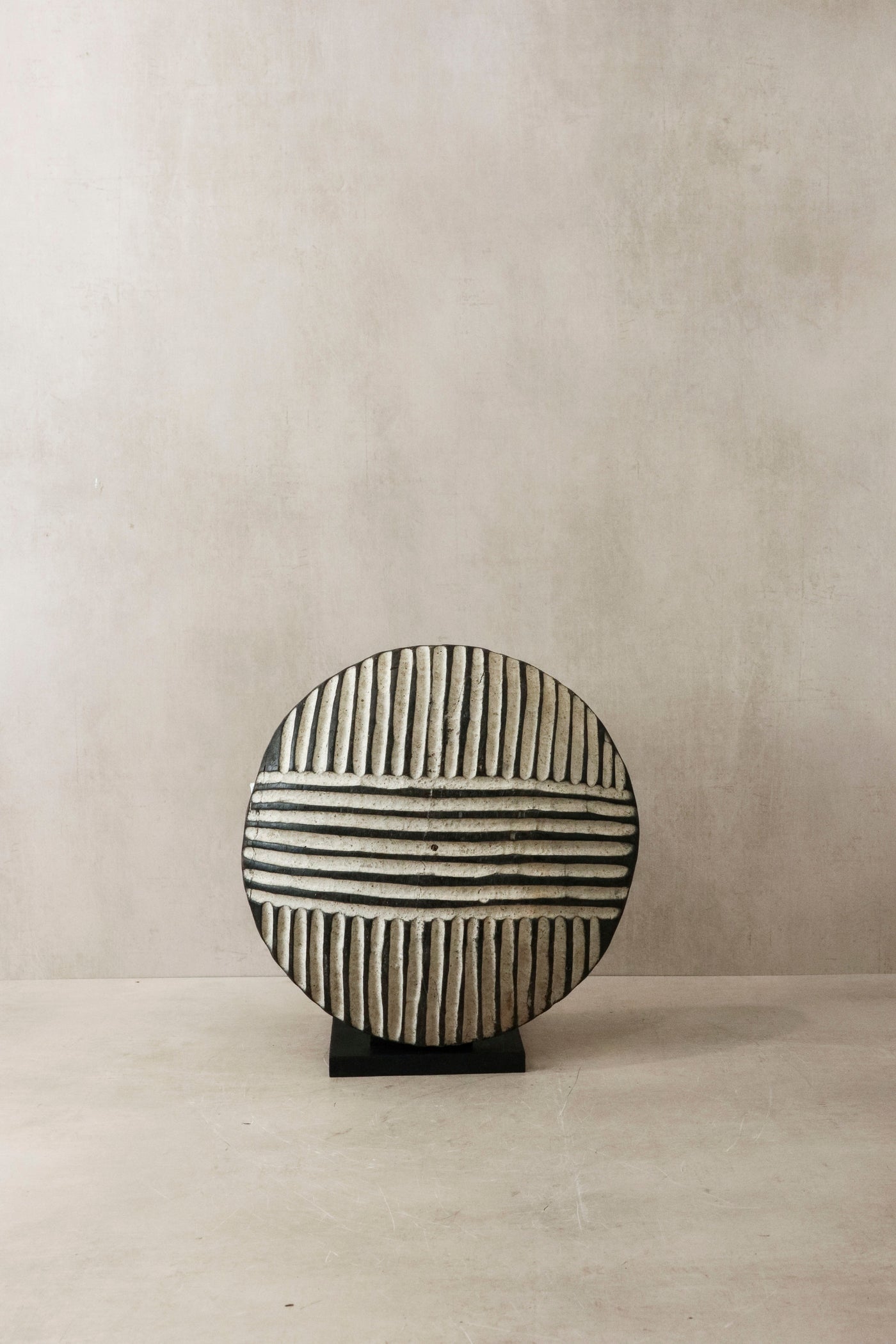 Cameroon Shield Round - 59.1