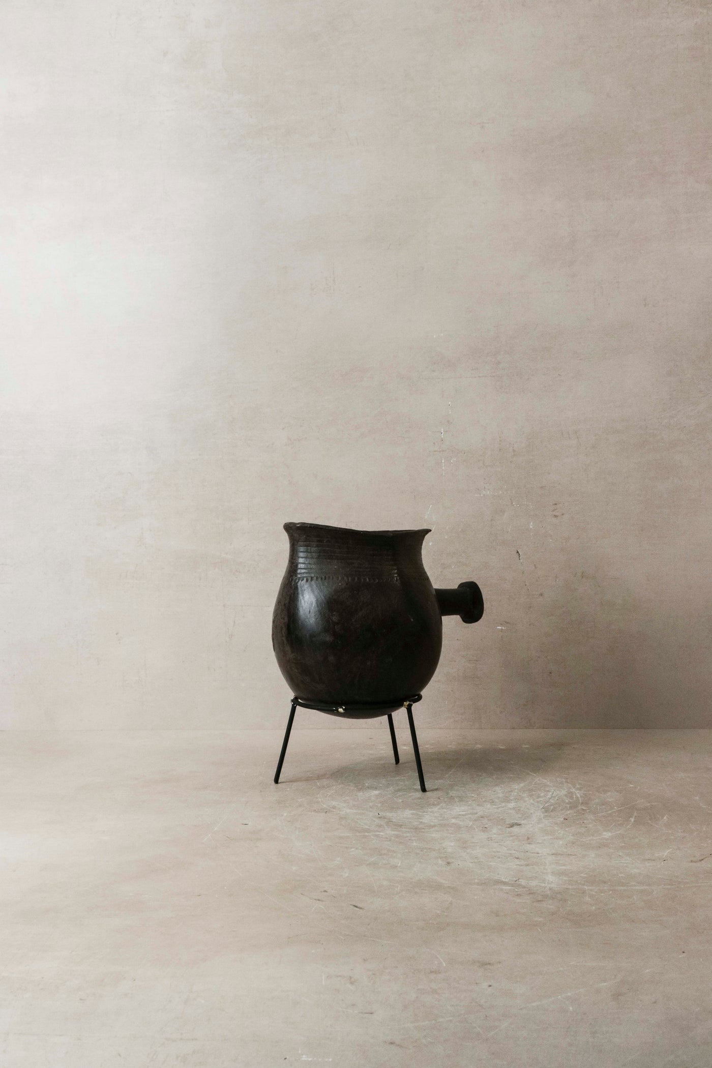 Bayaleng Jug, Congo - 97.3