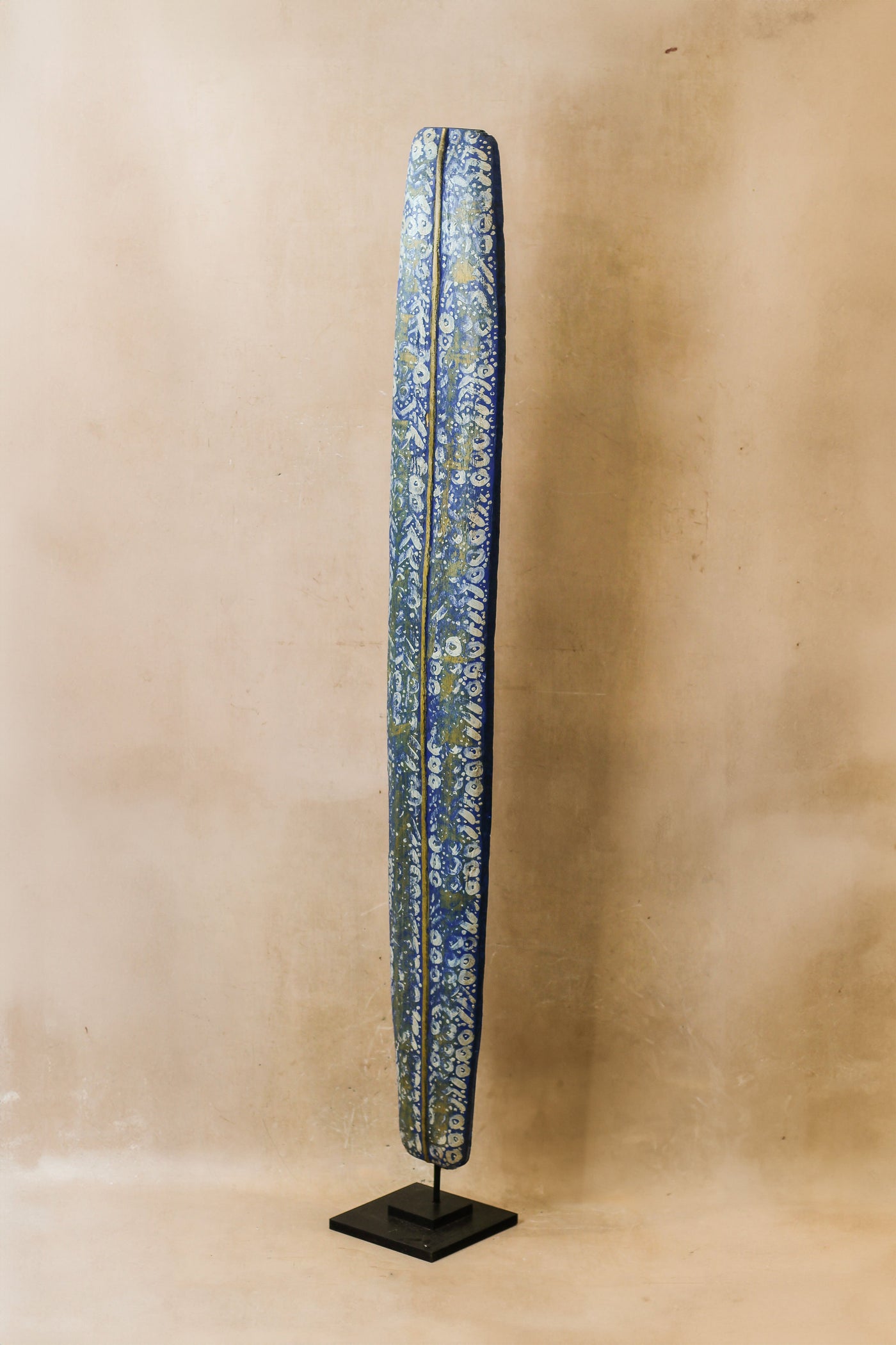 Cameroon Painted Shield XL - 81.2