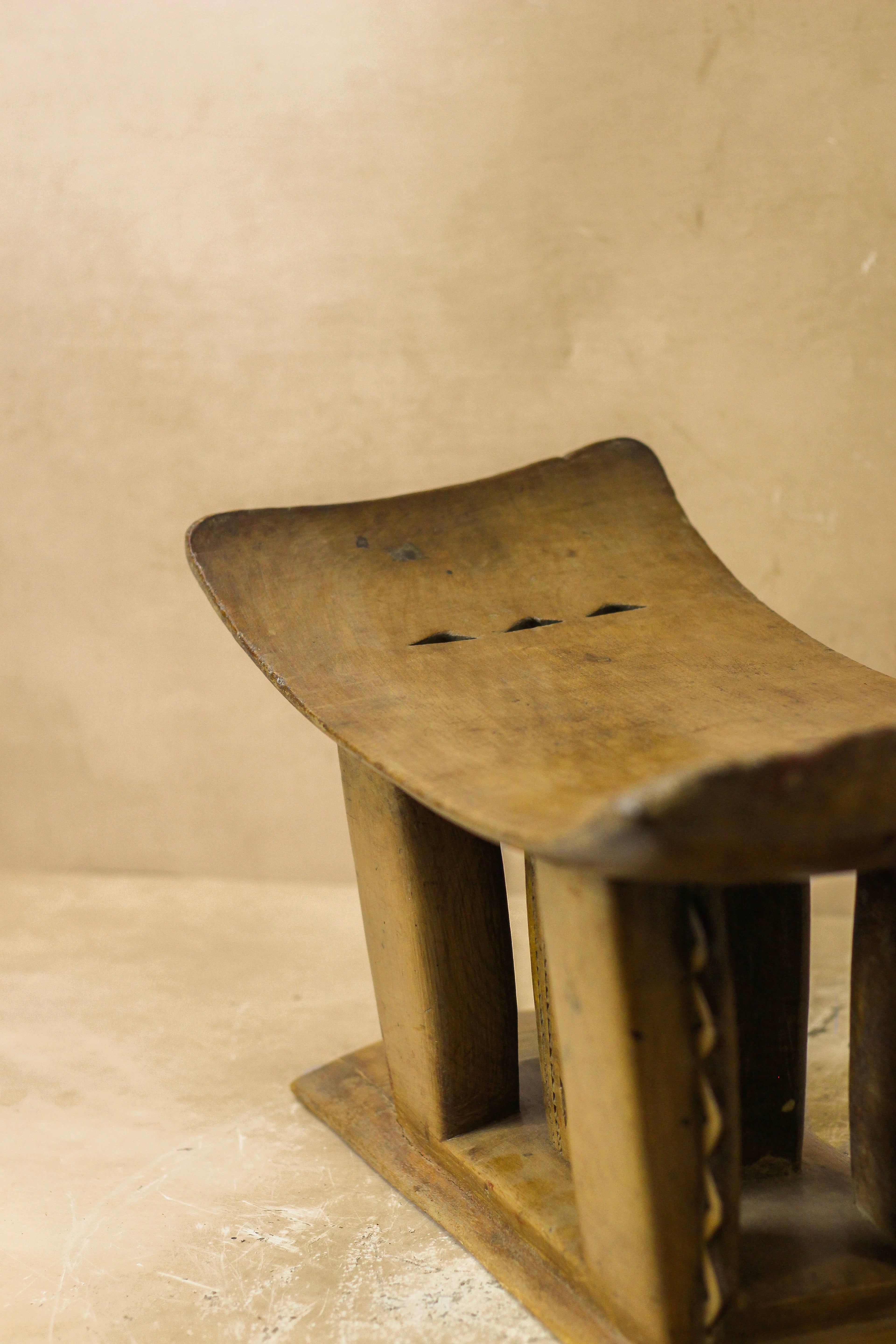 Ashanti Stool - 138.2