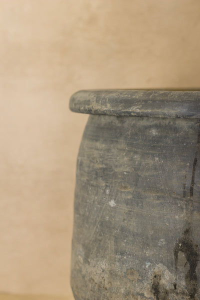 Big Old Grey Asian Pot - L011