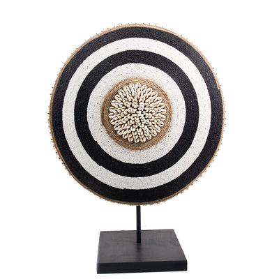 Cameroon Beaded Shield Round M 16B