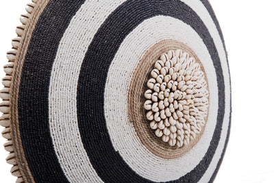 Cameroon Beaded Shield Round M 16B