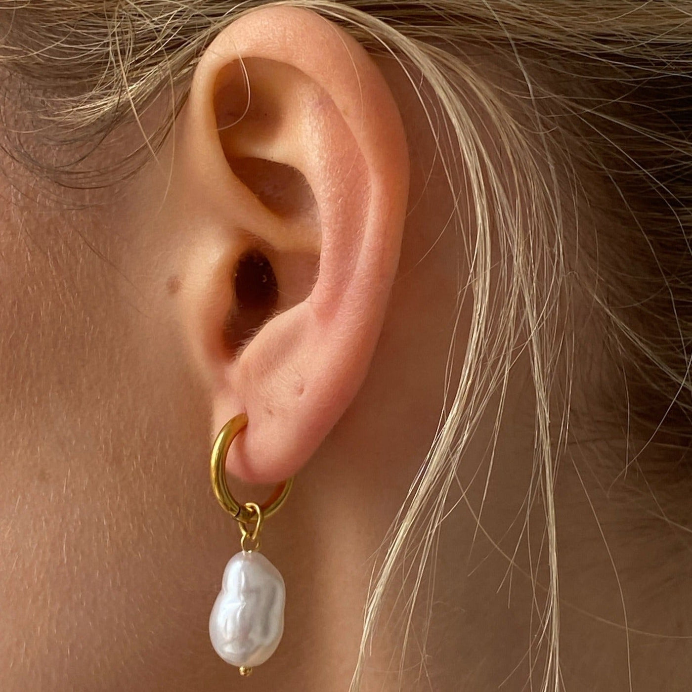 Amélie Pearl Earrings