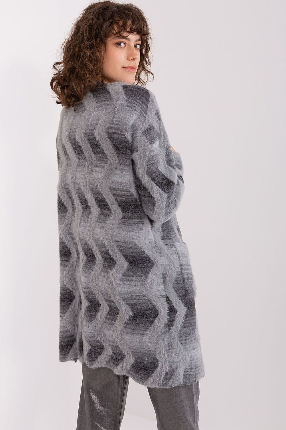  Cardigan model 188854 AT 