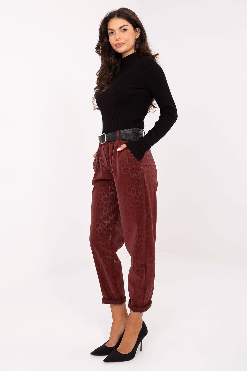  Women trousers model 218447 Italy Moda 