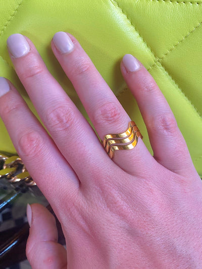 Auris Luxe 18k Gold Plated Wave Ring