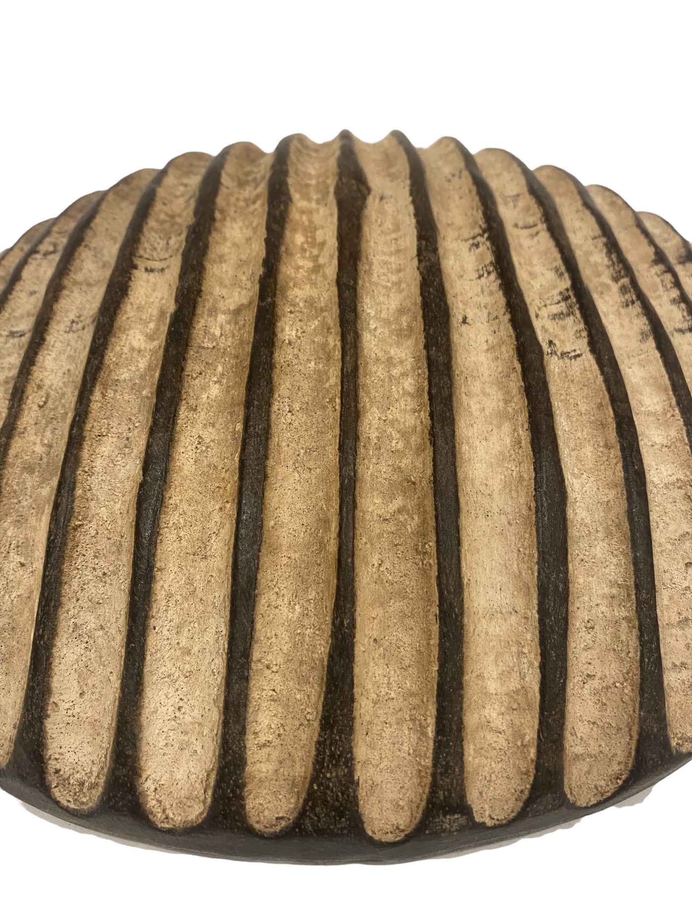 Cameroon Shield Round - (59.5)