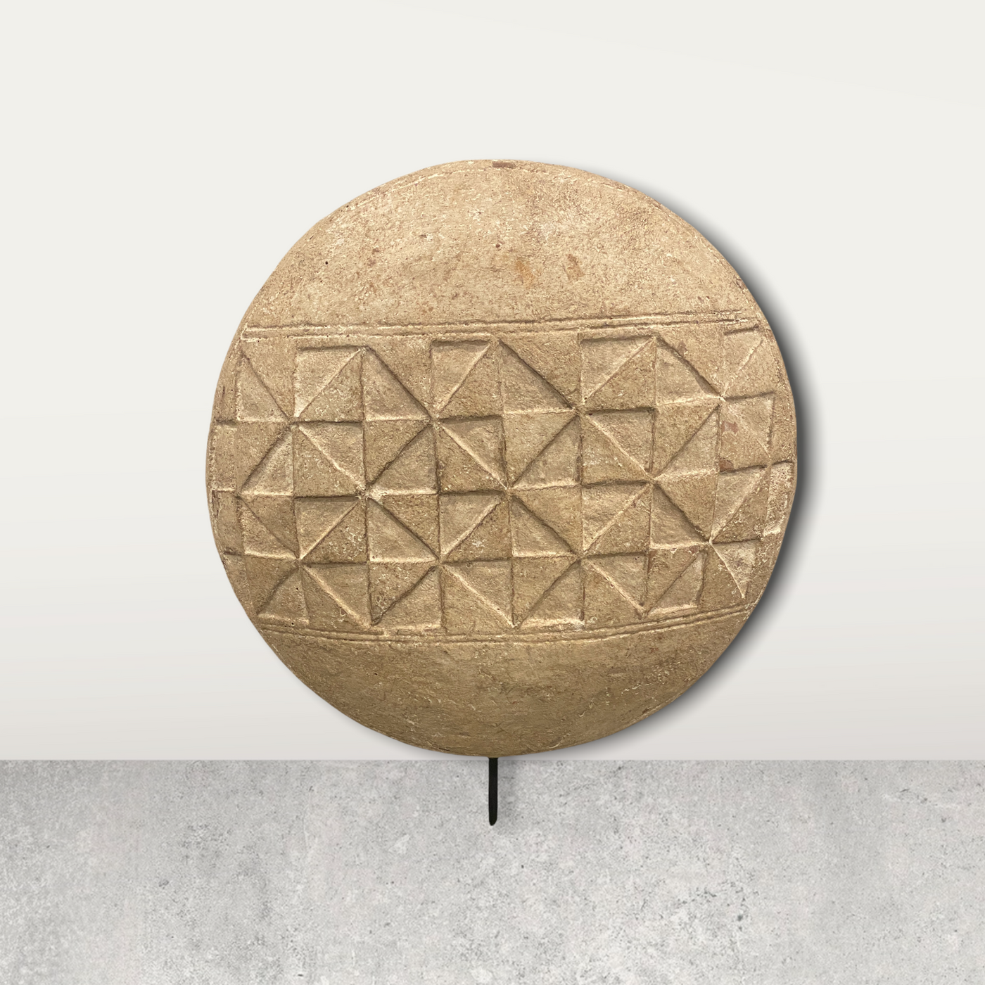 Cameroon Shield - Triangle engraving (CWCm1)