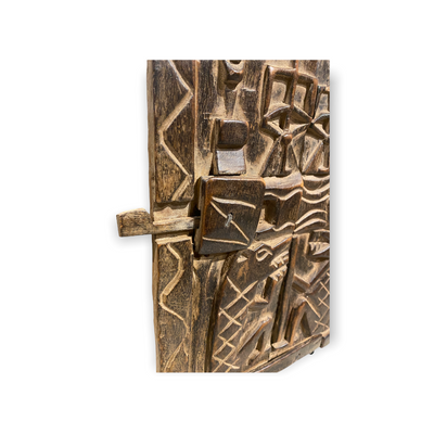 Dogon Granary door - old carving (01)