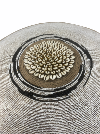 Cameroon Beaded Shield - L Black and white
