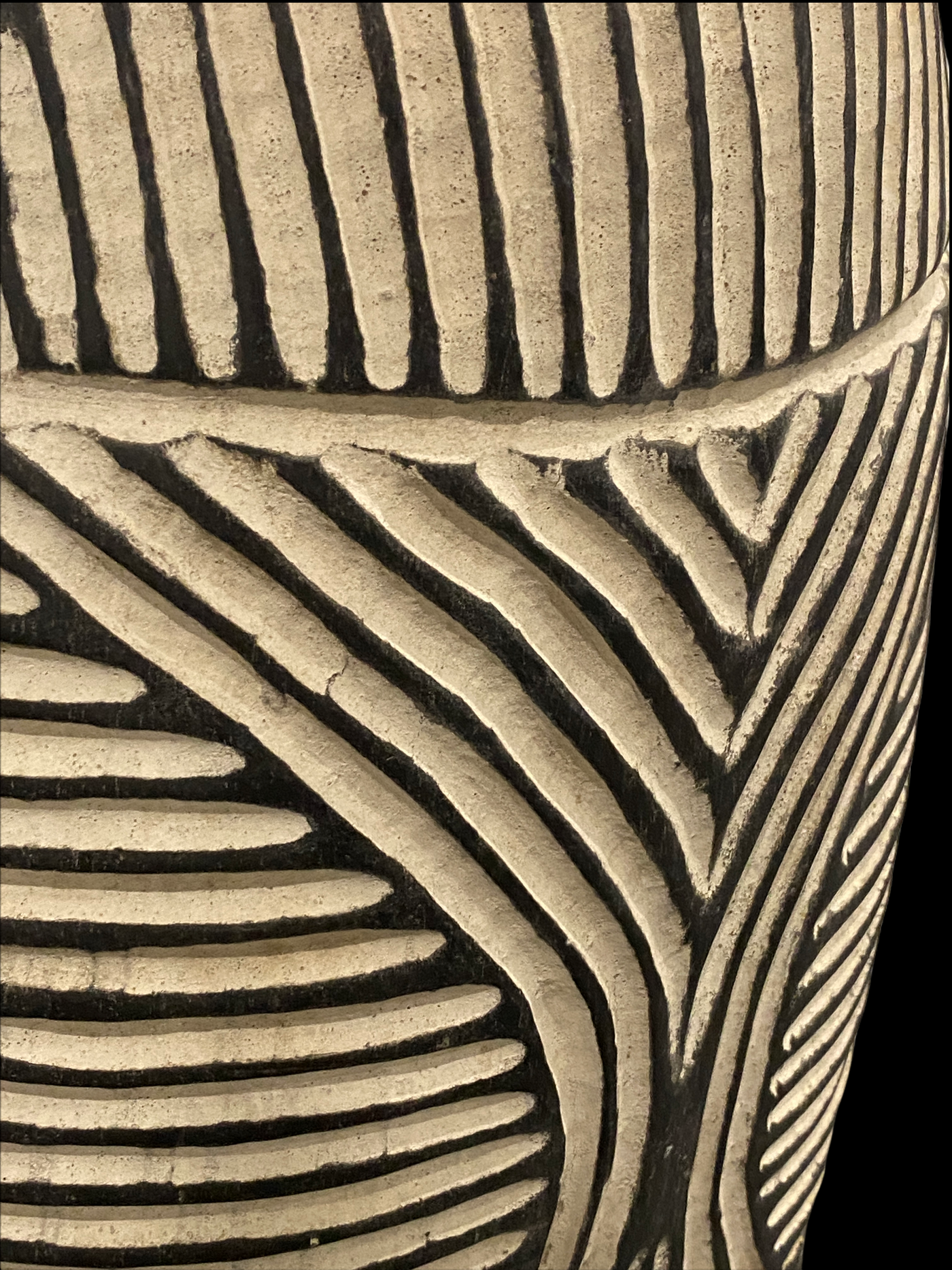 Cameroon Shield Oblong (04)