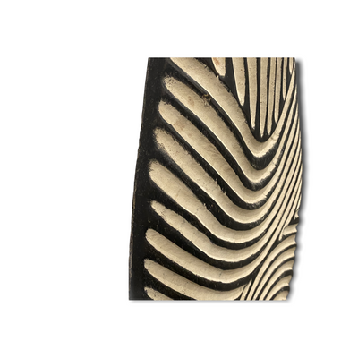 Cameroon Shield - Tall diamond white