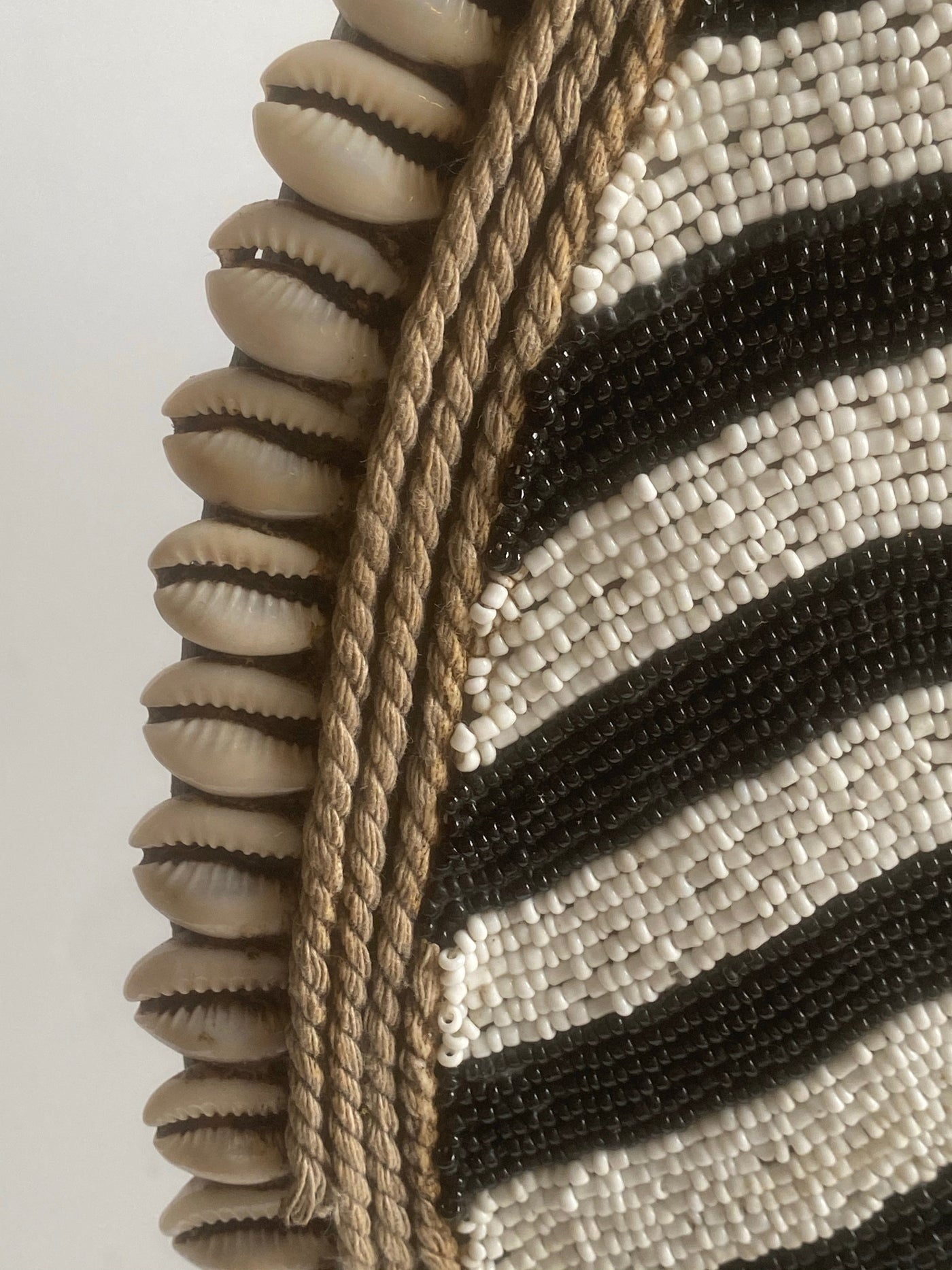 Cameroon Beaded Shield - L - 55cm