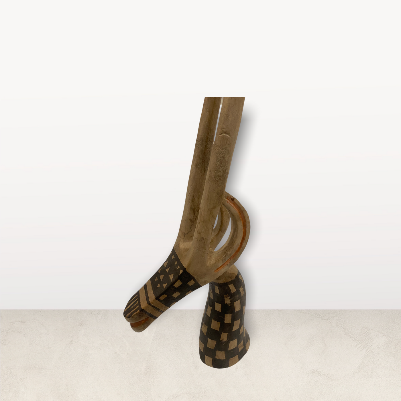 Antelope - hand carved (02)