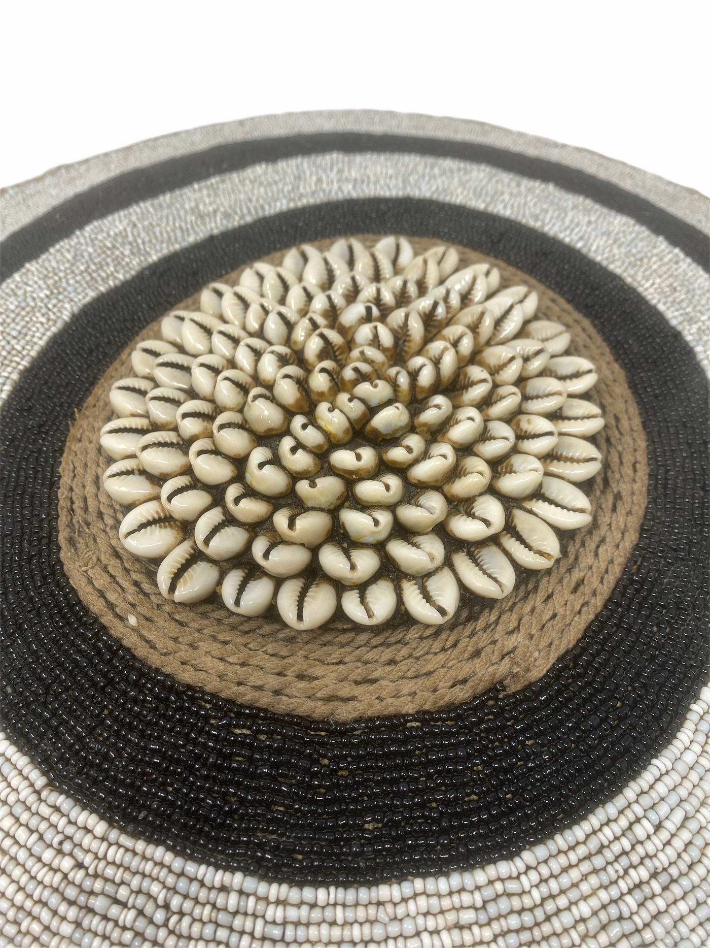 Cameroon Beaded Shield - L - 50cm - Black/White