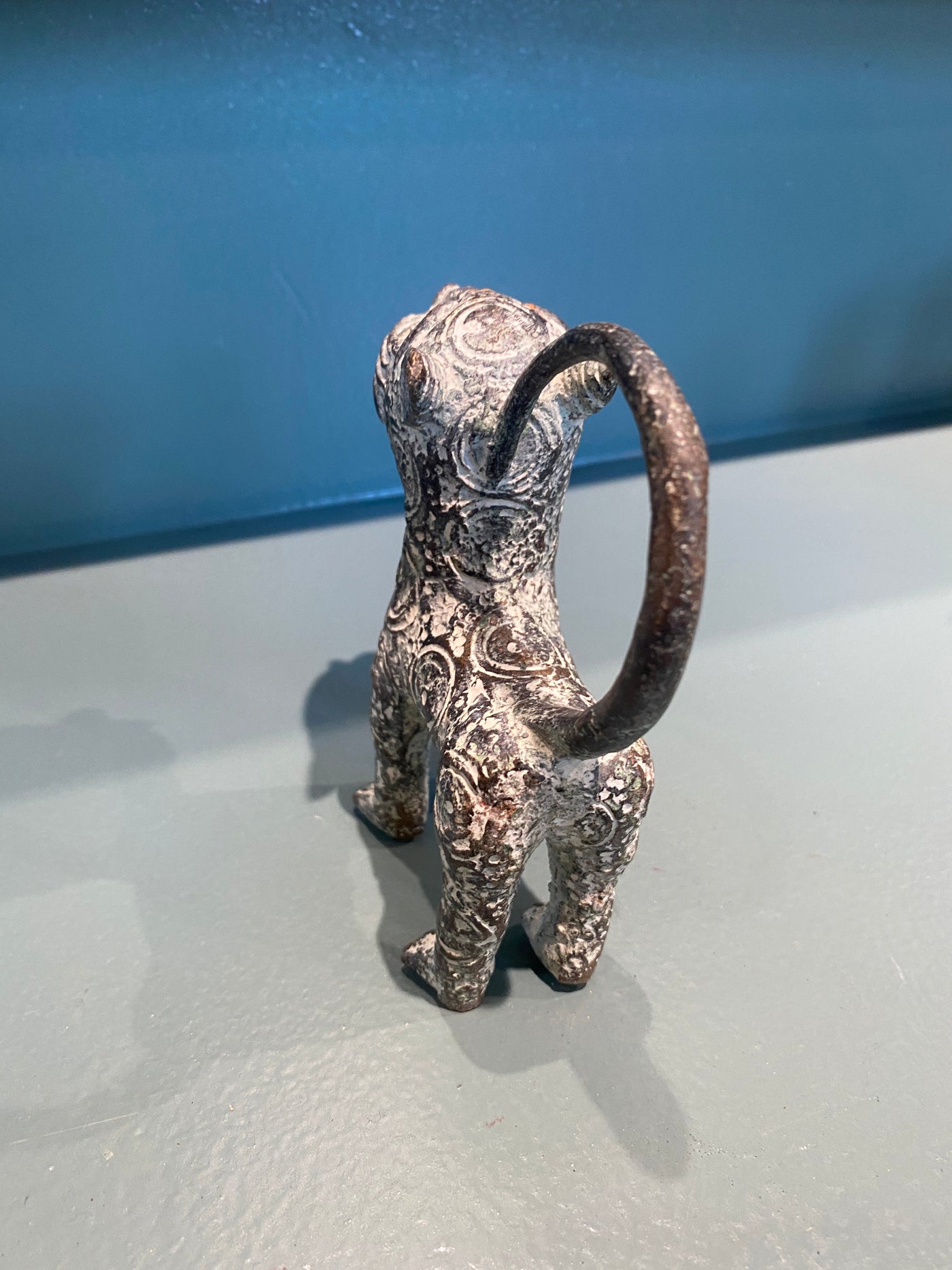 Benin Leopard sculpture - Bronze (56.01)